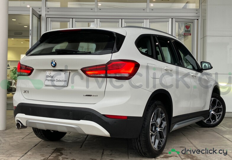 BMW X1 White