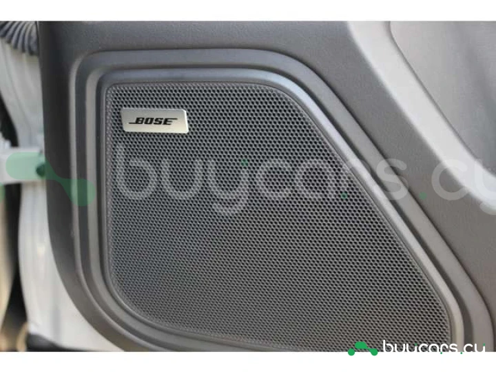 Porsche Macan Белый