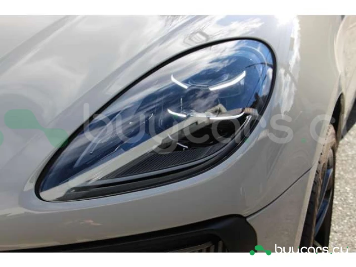 Porsche Macan Белый