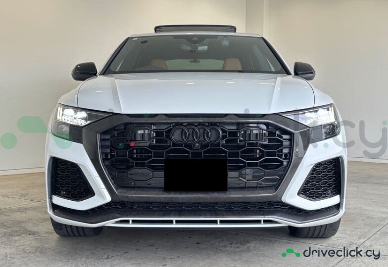 Audi RS Q8 White