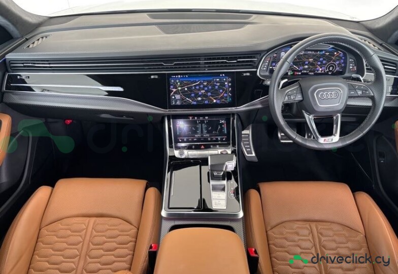 Audi RS Q8 White