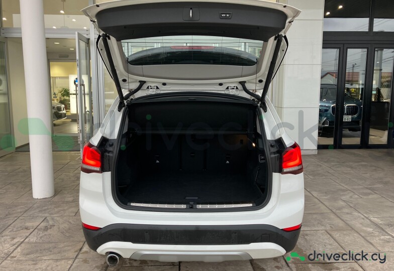 BMW X1 White