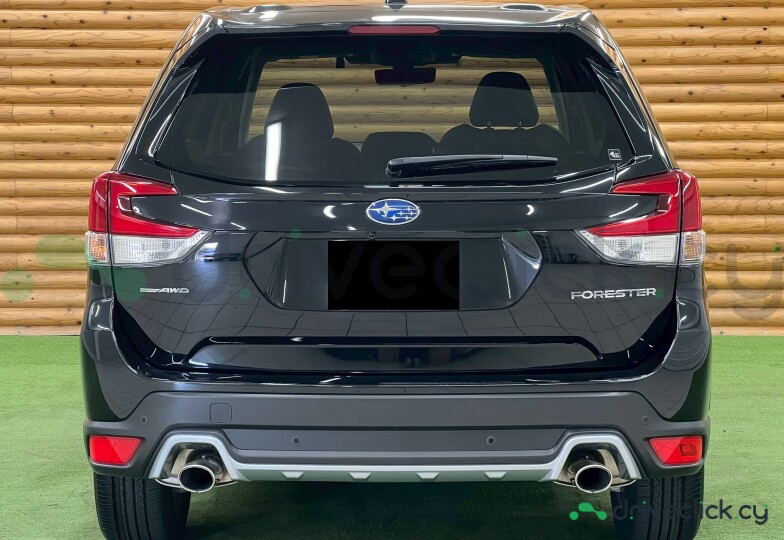 Subaru Forester Black