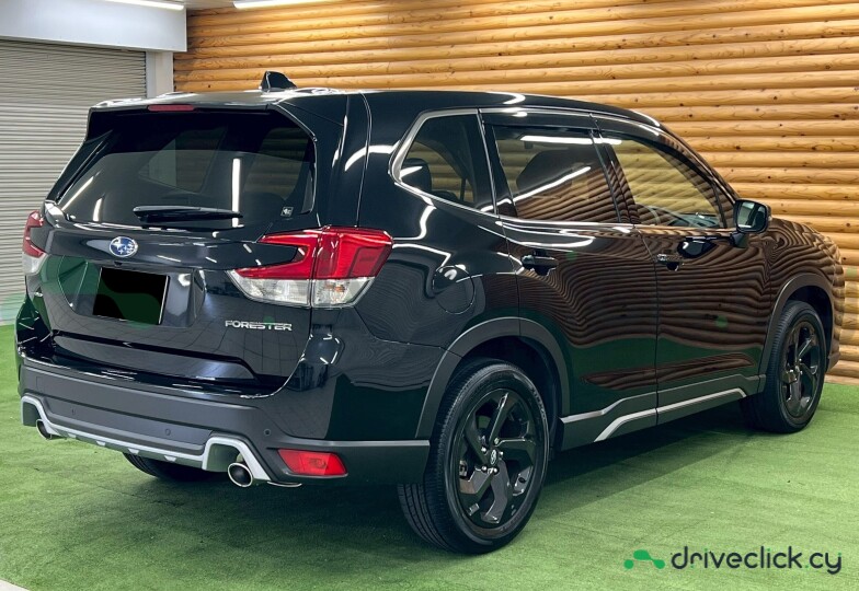 Subaru Forester Black