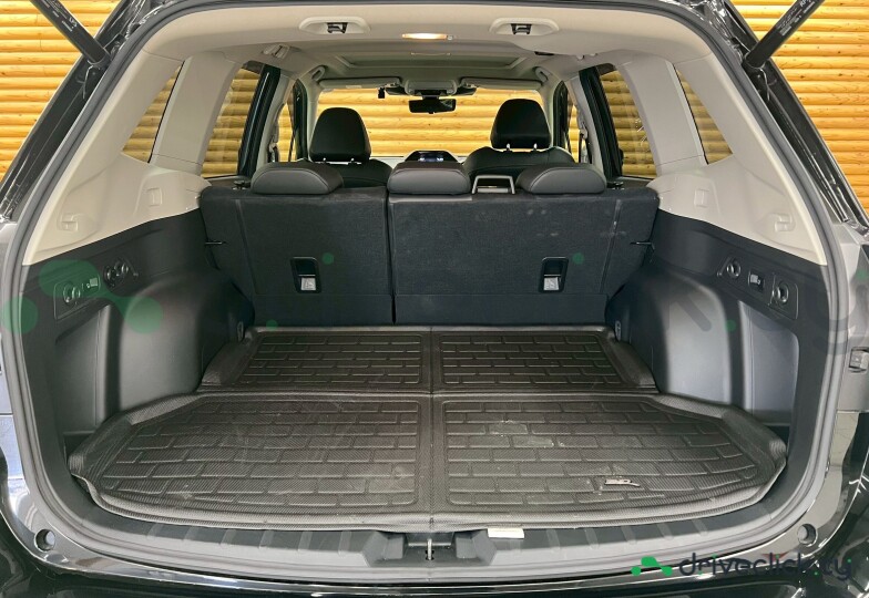 Subaru Forester Black