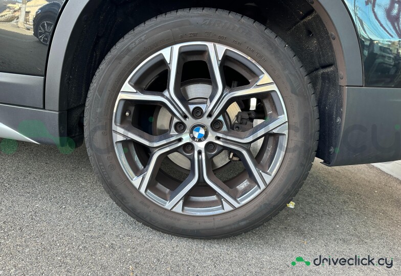 BMW X1 Black