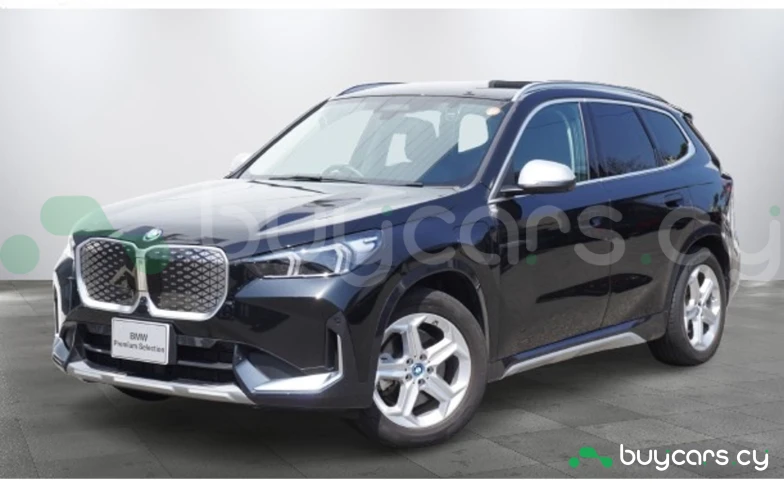 BMW iX1 Черный