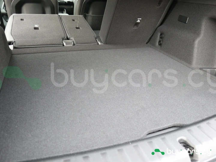 BMW iX1 Черный