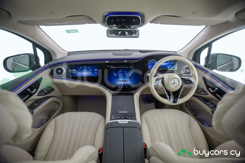 Mercedes EQS SUV Черный