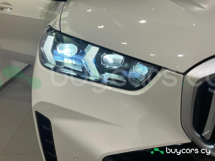 BMW X5 Белый