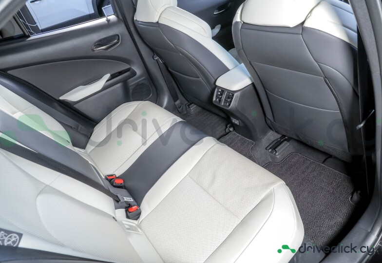 Lexus UX Black