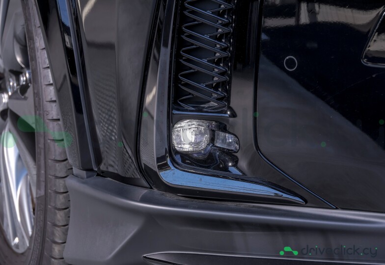 Lexus UX Black