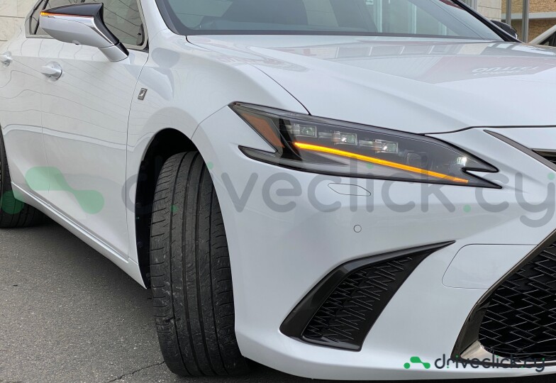 Lexus ES White