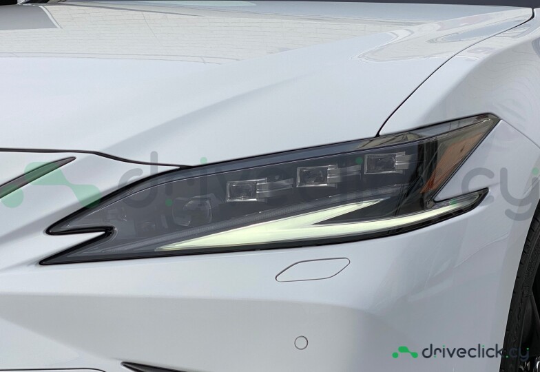 Lexus ES White