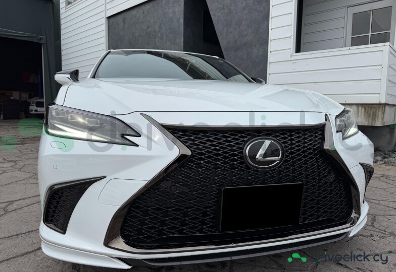 Lexus ES White