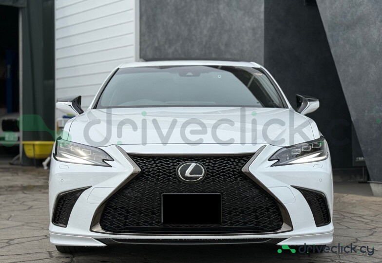 Lexus ES White