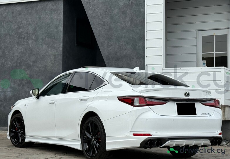 Lexus ES White