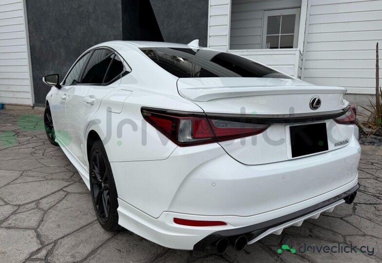 Lexus ES White