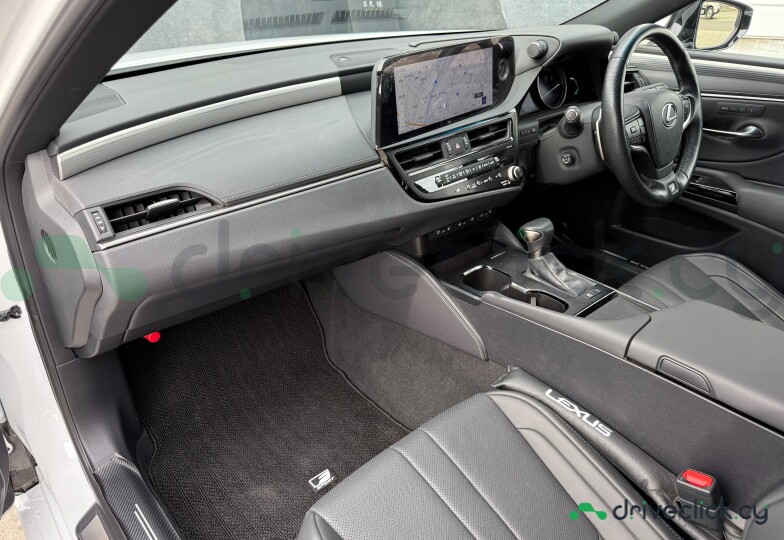 Lexus ES White