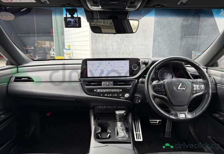 Lexus ES White