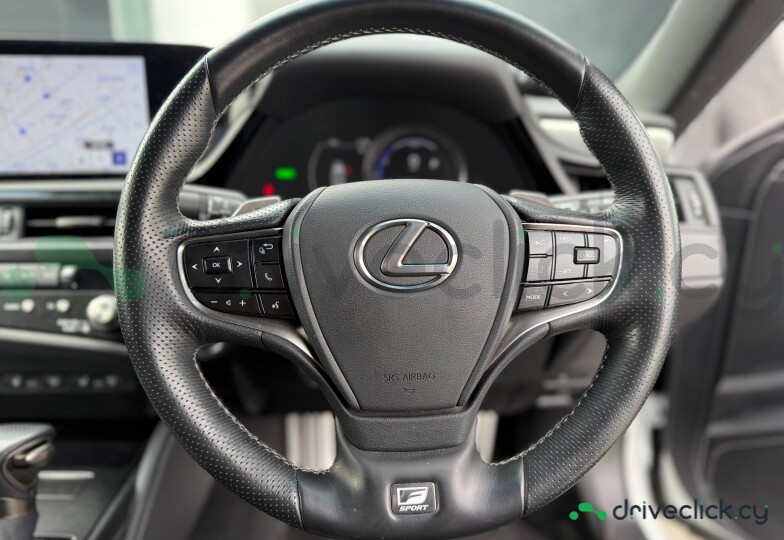 Lexus ES White