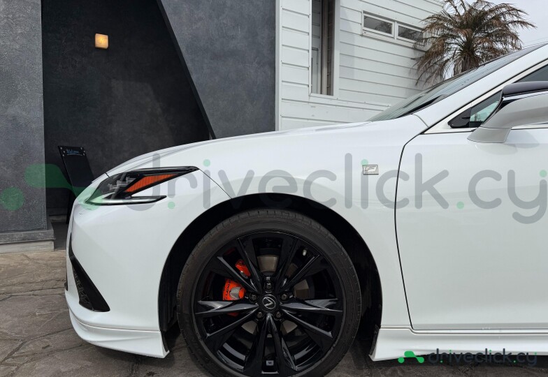 Lexus ES White
