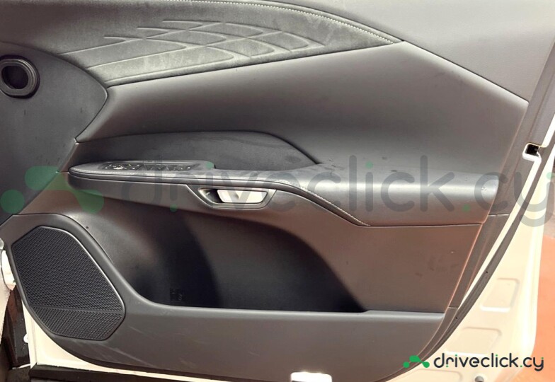 Lexus RX Белый