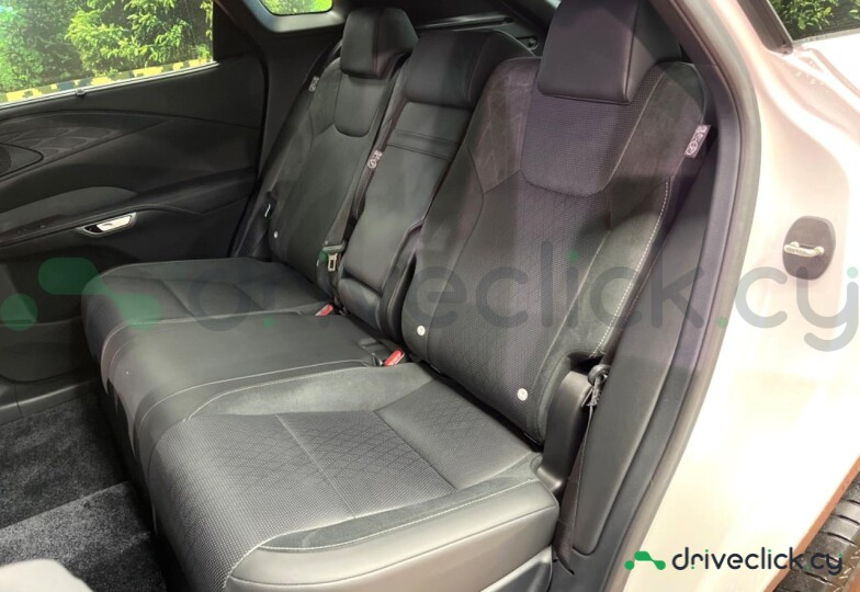 Lexus RX Белый