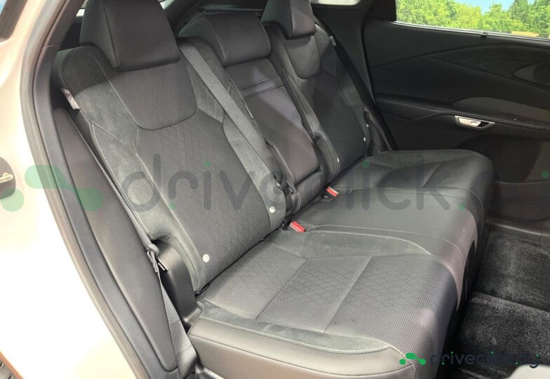 Lexus RX Белый