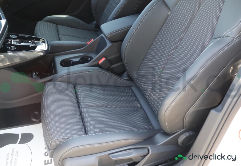 Audi Q4 e-tron White