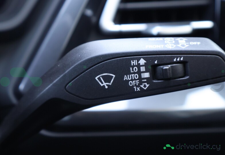 Audi Q4 e-tron White