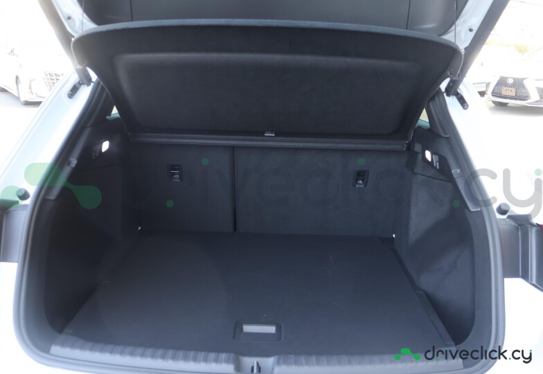 Audi Q4 e-tron White