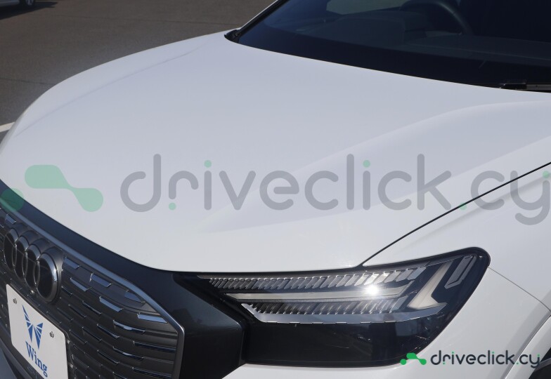 Audi Q4 e-tron White
