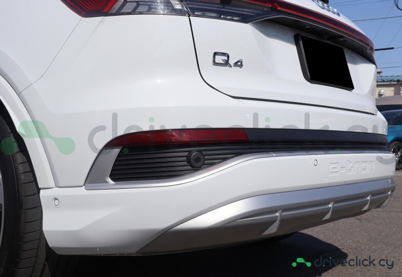 Audi Q4 e-tron White