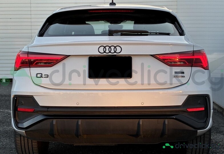 Audi Q3 Sportback Белый