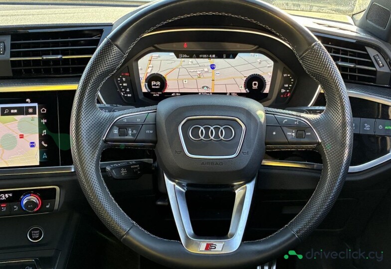 Audi Q3 Sportback Белый