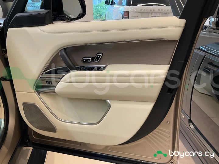 Land Rover Range Rover Золотой