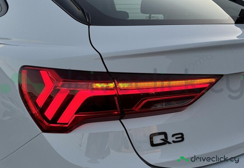 Audi Q3 Sportback Белый