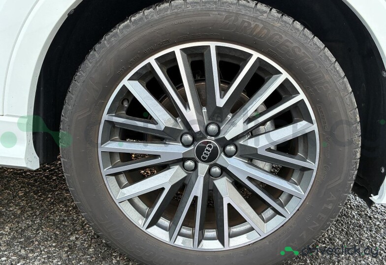 Audi Q3 Sportback Белый