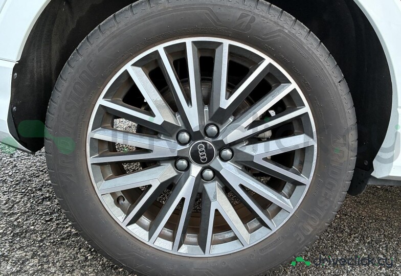 Audi Q3 Sportback Белый