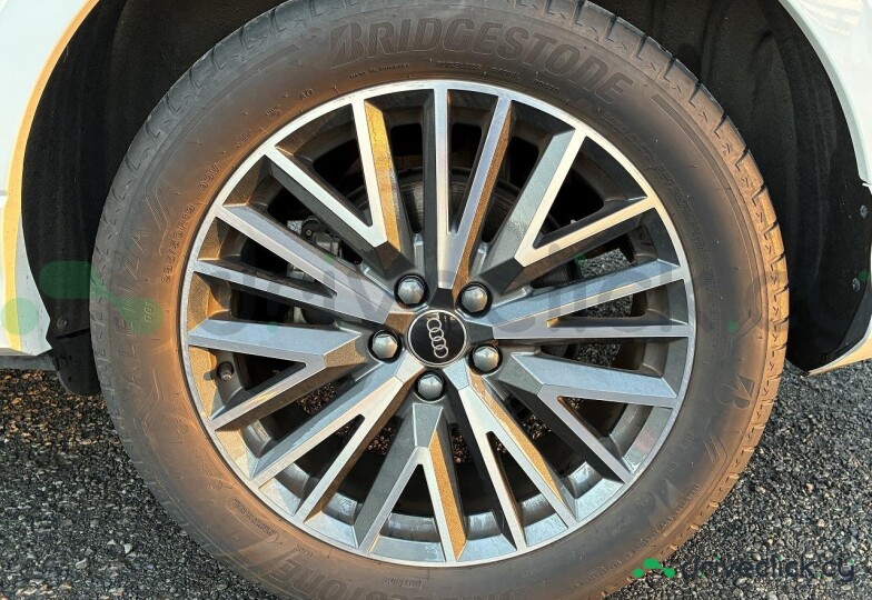 Audi Q3 Sportback Белый