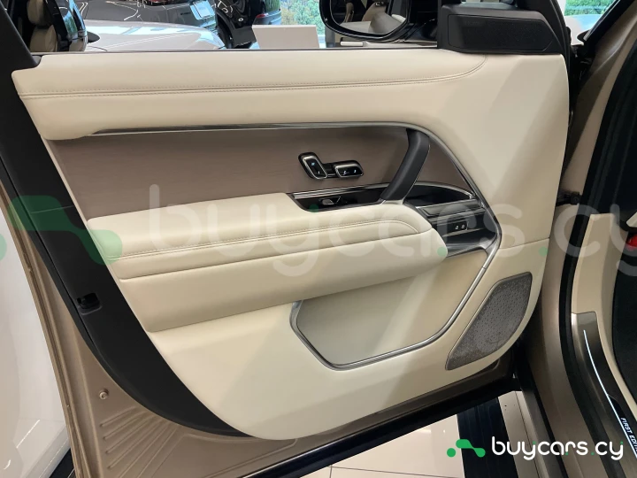 Land Rover Range Rover Золотой