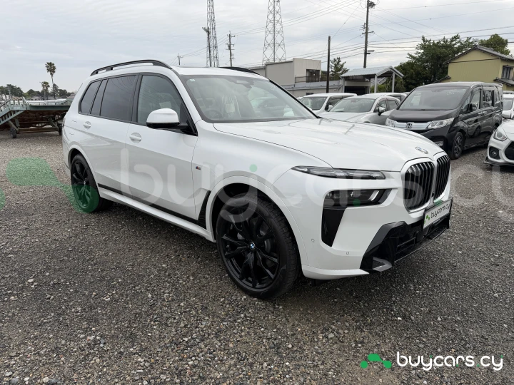 BMW X7 Белый