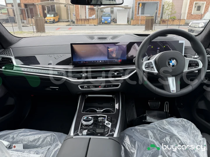 BMW X7 Белый