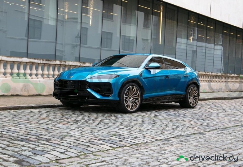 Lamborghini Urus Blue