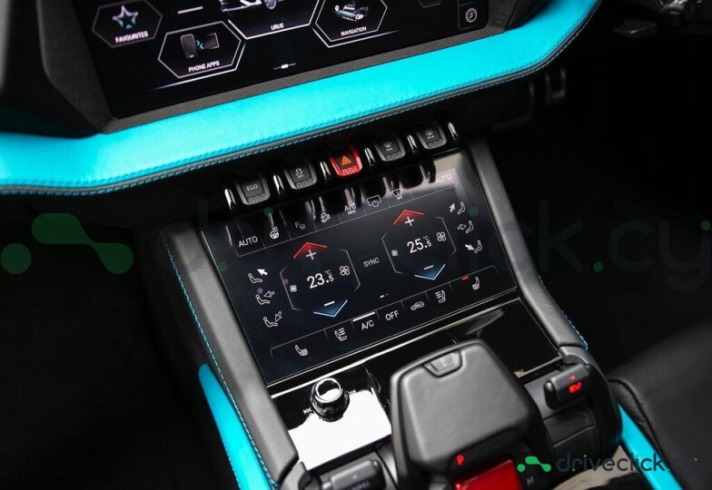Lamborghini Urus Blue