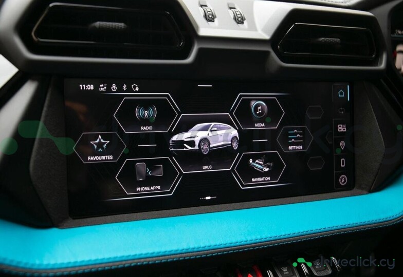Lamborghini Urus Blue