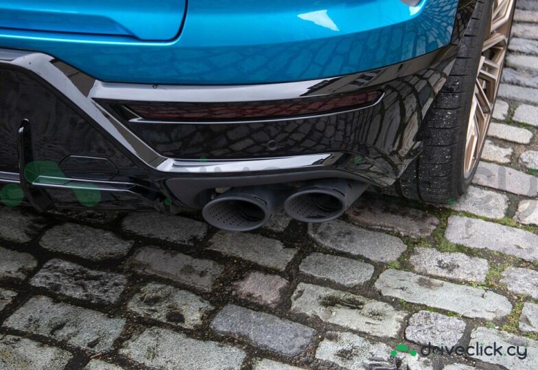 Lamborghini Urus Blue