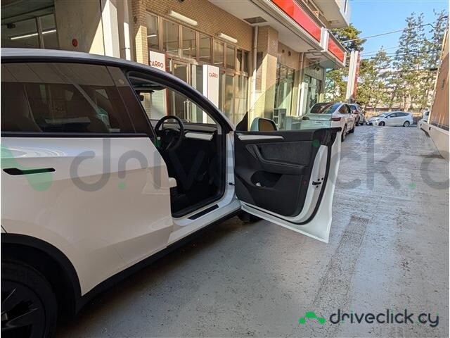 Tesla Model Y White