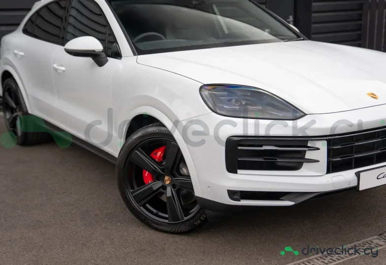 Porsche Cayenne Coupe Белый